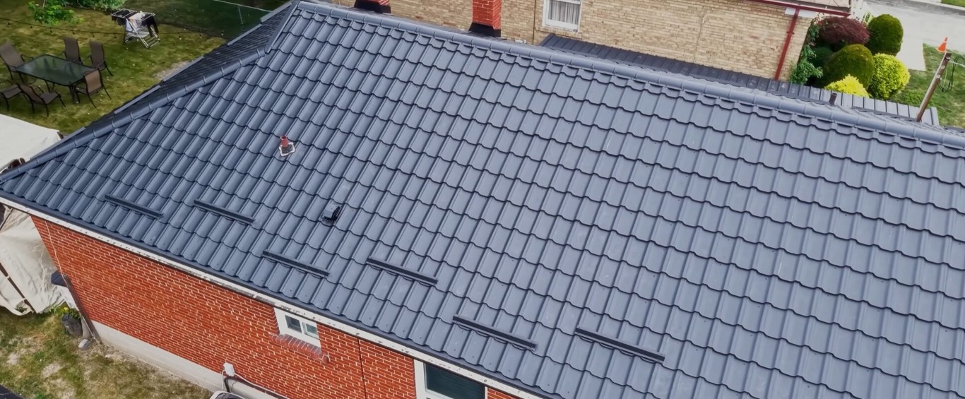 Professional roofing services in La Quinta, California